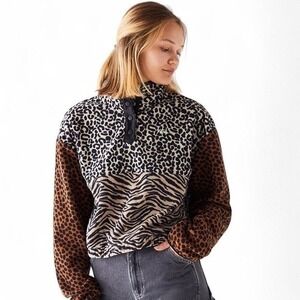 Vans Women's Wild‎ Patchwork Sweatshirt Size X-Small Animal Print